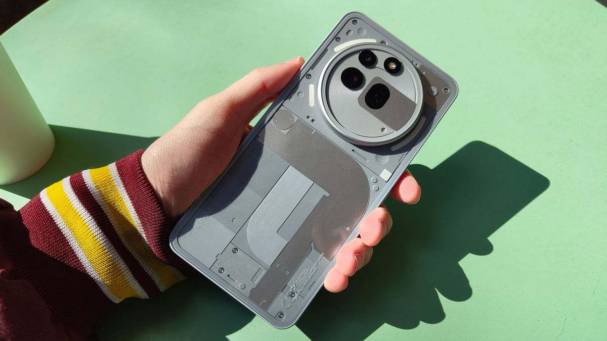 我试用了 Nothing 的 Phone 3a Pro 一周，我收到了 iPhone 16e 的坏消息
