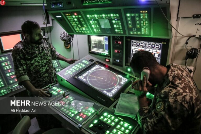 报告：伊朗 F-14 拦截美国 MQ-4C 间谍无人机;侦察机被迫撤退