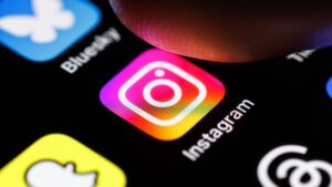 Instagram 宕机了吗？用户无法登录。
