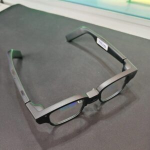Tecno 在 MWC 2025 上展示人工智能智能眼镜