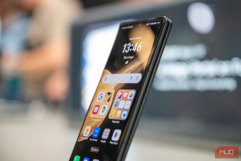 荣耀在 MWC 2025 上推出其全新的设备端 AI 代理