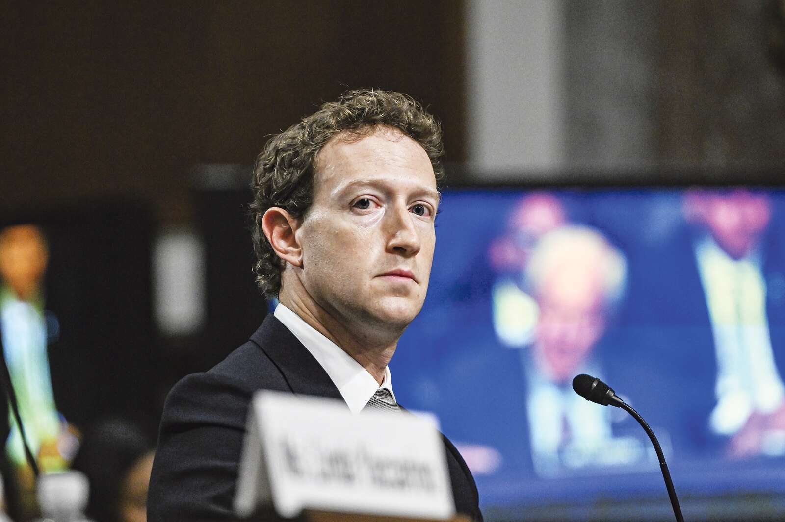 欧洲议会议员表示，尽管特朗普面临关税压力，但人工智能法律“绝对不在考虑范围之内”