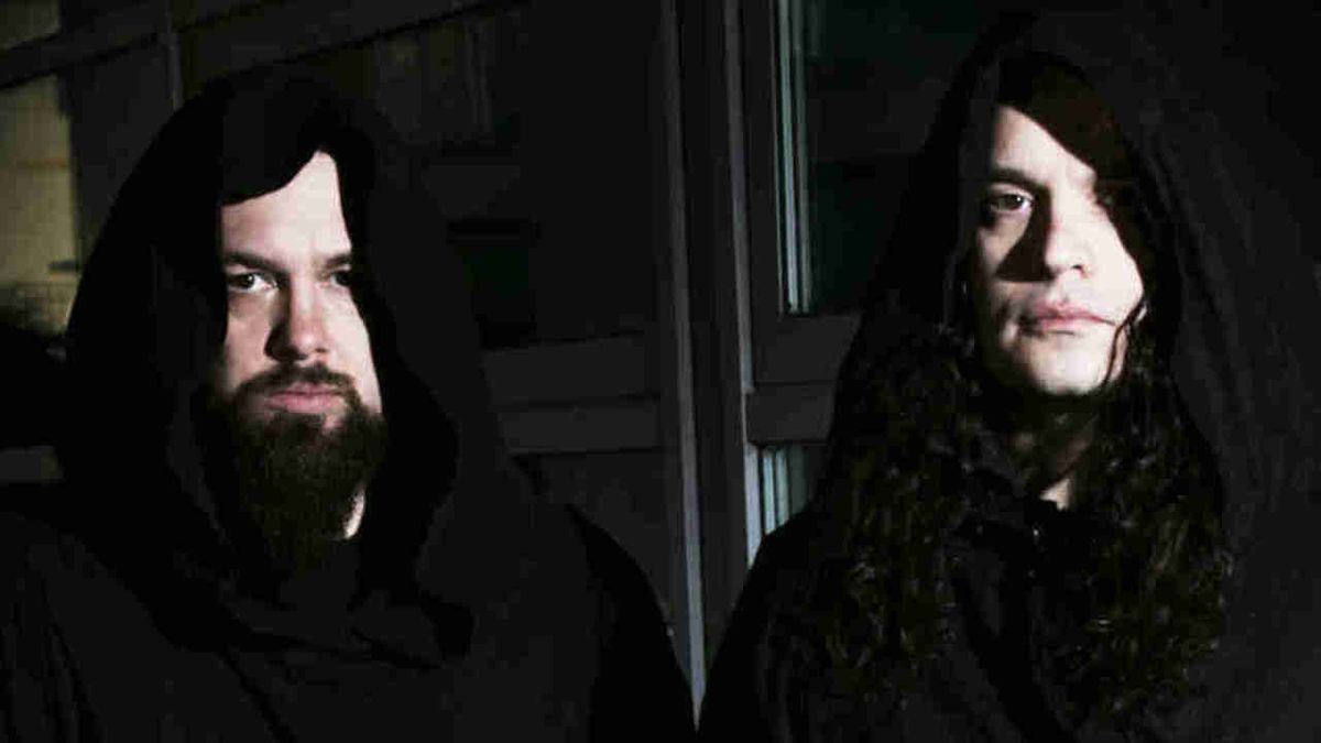 How Sunn 0））） 与无人机杰作 Monoliths & Dimensions 一起召唤出良好的振动和黑暗魔法