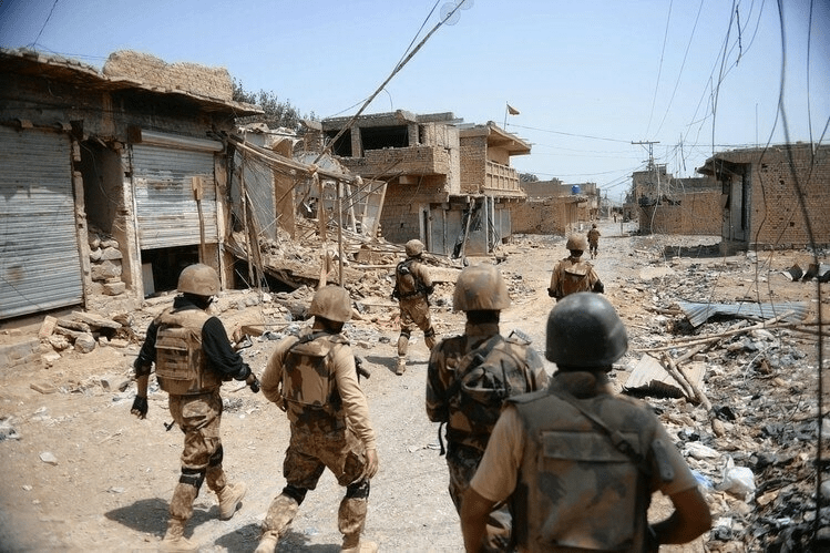 针对 TTP 的无人机袭击造成 11 人死亡