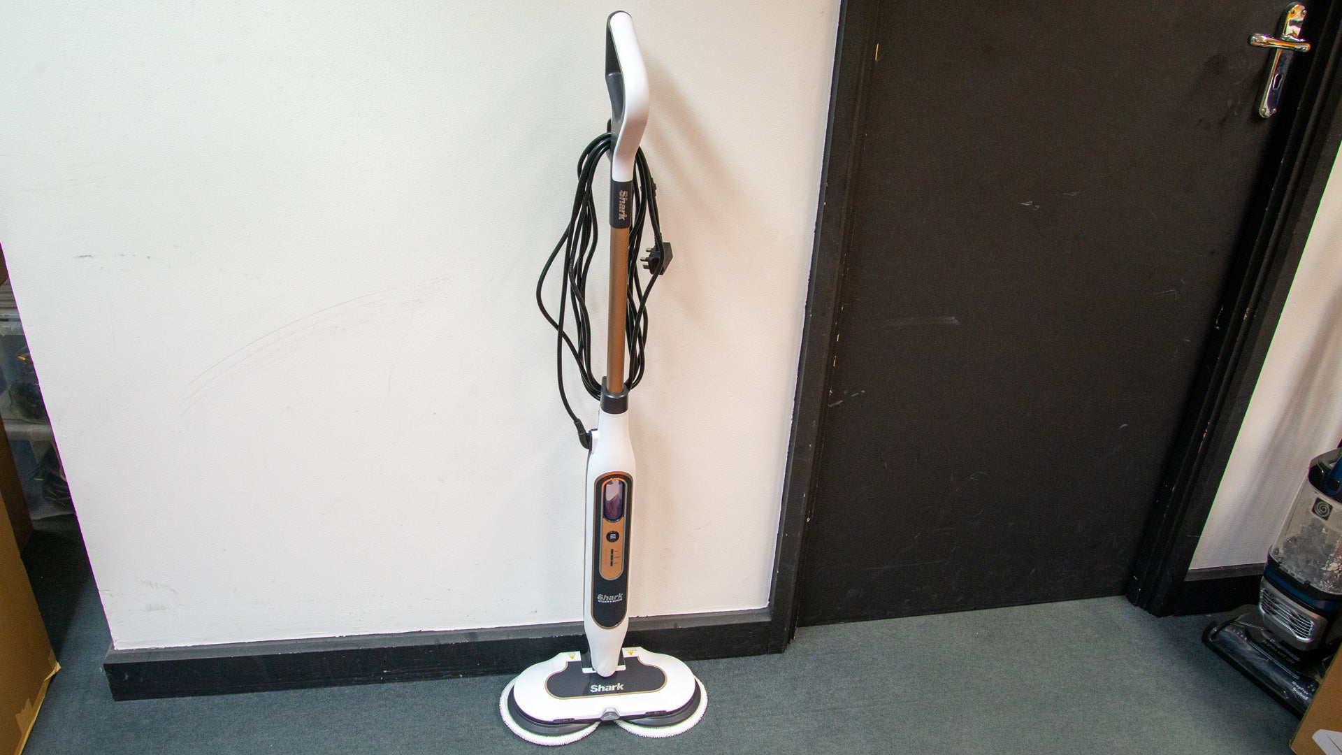 Shark Steam & Scrub 自动蒸汽拖把S8201UK评论