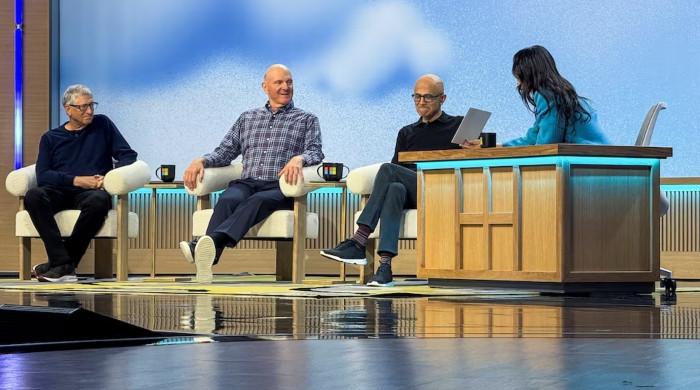 Microsoft 在 50 周年之际展望未来，推出 AI 助手
