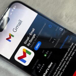Gmail 移动更新为 Android 和 iOS 带来新设计和 AI 功能