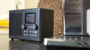 Pure 的新型经济实惠的互联网收音机系统具有 DAB+、蓝牙甚至内置 CD 播放器