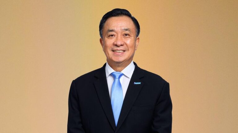 人工智能驱动的交通管理公司股价上涨 前警察首次跻身马来西亚首富之列