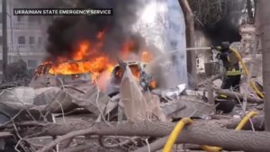 乌克兰用无人机袭击俄罗斯库尔斯克地区，造成 1 人死亡，9 人受伤