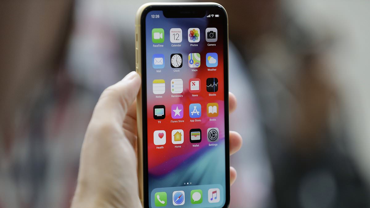 Apple 向所有 1.8b iPhone 用户发出警告：立即删除此应用程序，否则您的银行详细信息将被窃取