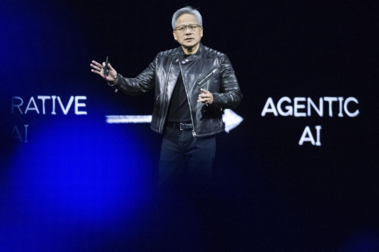 英伟达计划首次在美国生产 AI 芯片