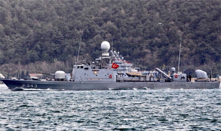 马尔代夫在海上战略合作中接收土耳其 Doğan 级快速攻击艇 TCG Volkan