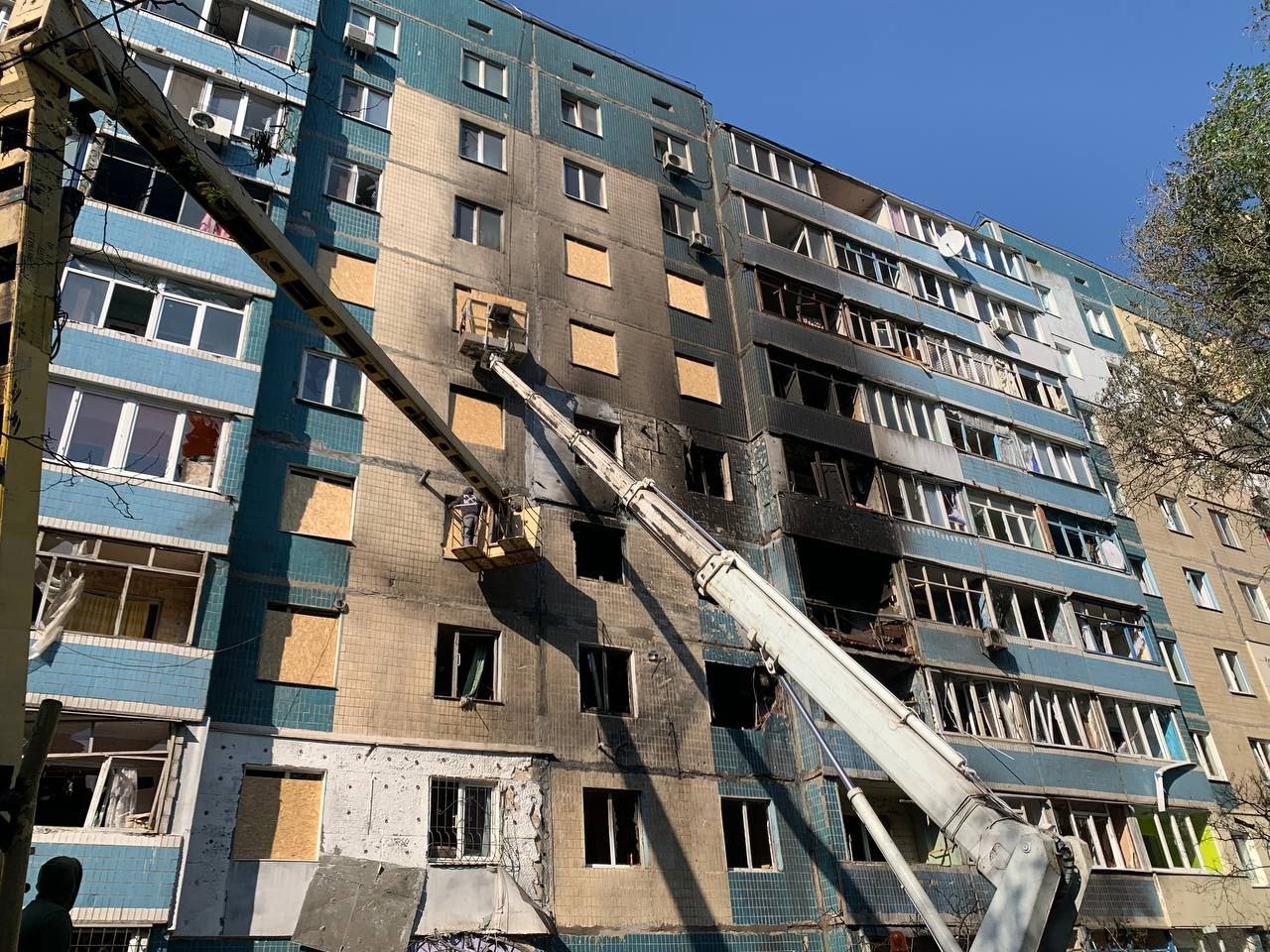 俄罗斯无人机袭击第聂伯罗州卡米扬斯克的住宅区，男子死亡，四人中 11 岁女孩受伤