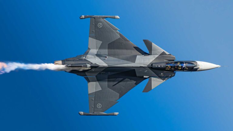 突发新闻：瑞典的Saab Gripen E/F被哥伦比亚选中参加与美国F-16的战斗机比赛