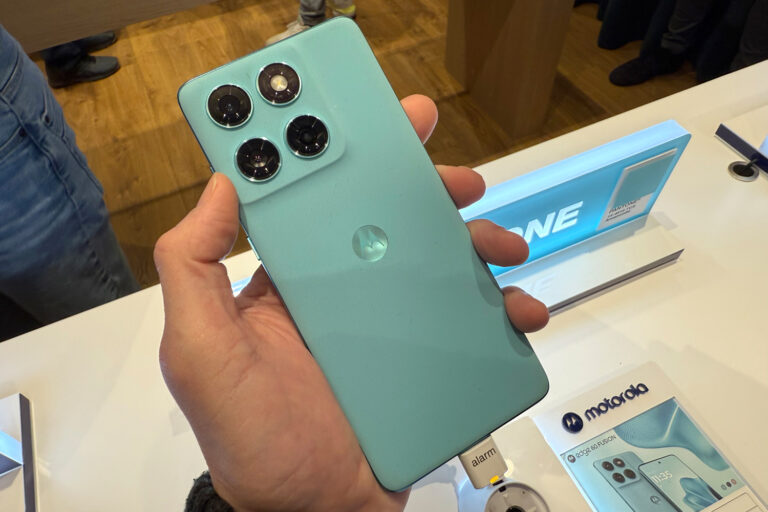 你不会相信色彩缤纷的摩托罗拉 Edge 60 Fusion 有多便宜