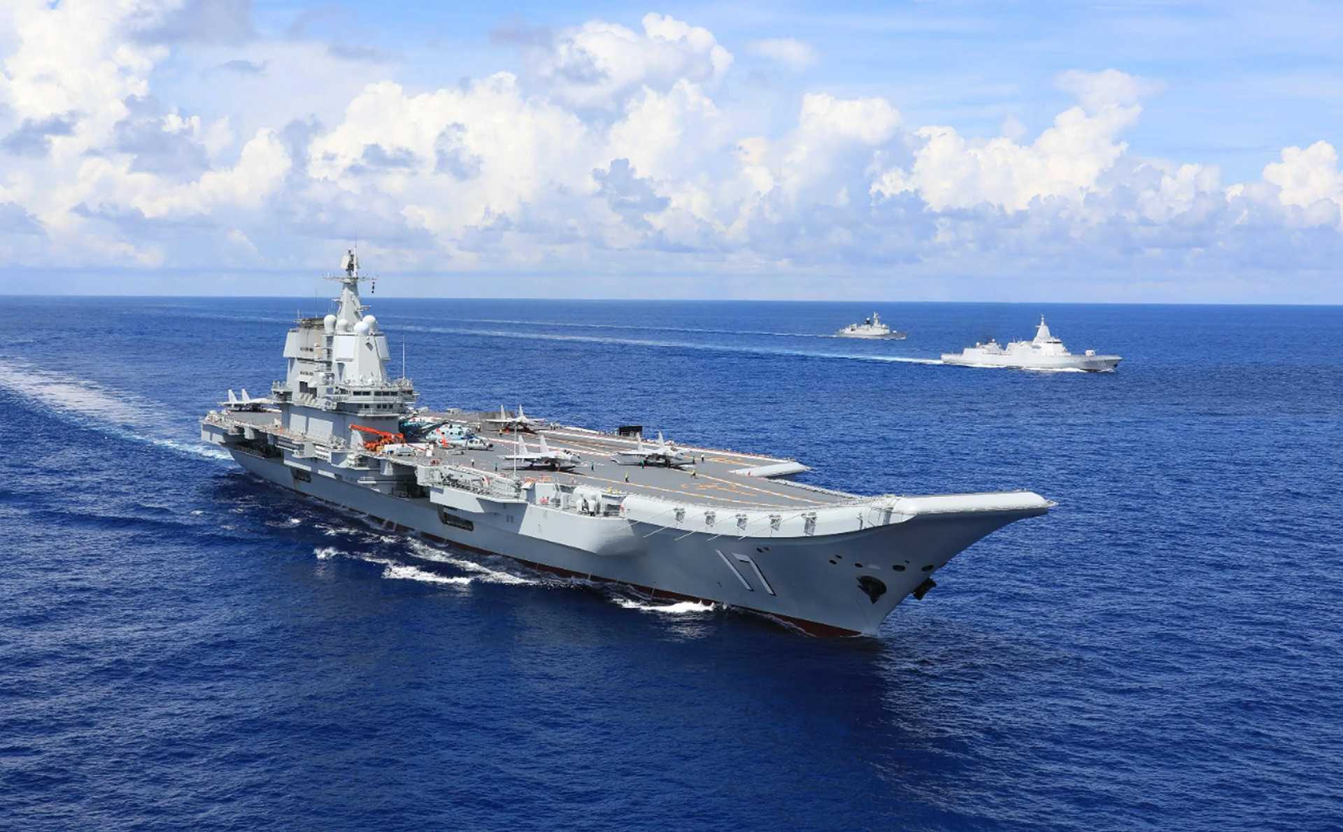 中国派遣山东航母打击群前往台湾海岸 24 海里范围内，进行 2025 年最大规模的演习