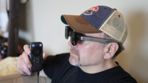 这些 XR 眼镜为我提供了一个 120 英寸的屏幕 - 而且它们的价格出奇地实惠