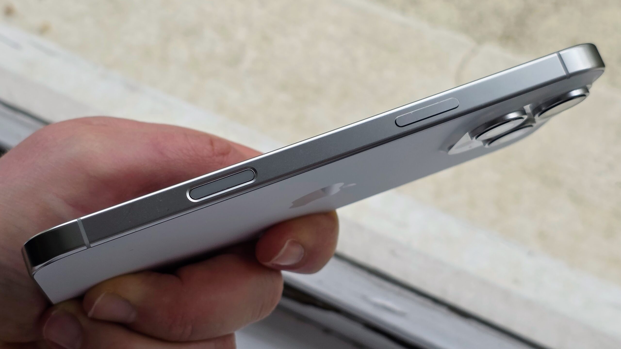 我终于在我的 iPhone 16 Pro Max 上找到了相机控制的用途，但以最奇怪的方式
