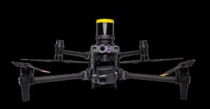 DJI M30 无人机用户现在可以安全地飞越人群