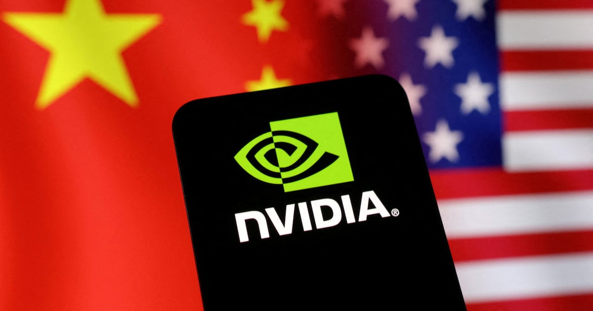 美国对 DeepSeek 使用的芯片实施出口限制，打击中国