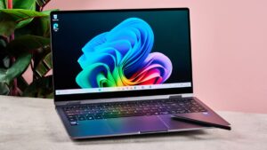 三星 Galaxy Book5 360 评测：一款精致的可转换笔记本电脑，噪音有点太大