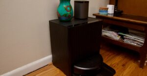 iRobot 的 Roomba Combo 10 Max 为 Verge 读者提供近 50% 的折扣