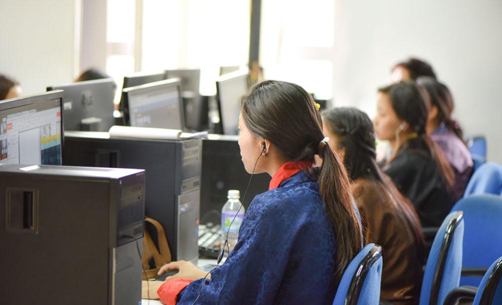 学生和教师权衡 AI 在教育中的使用
