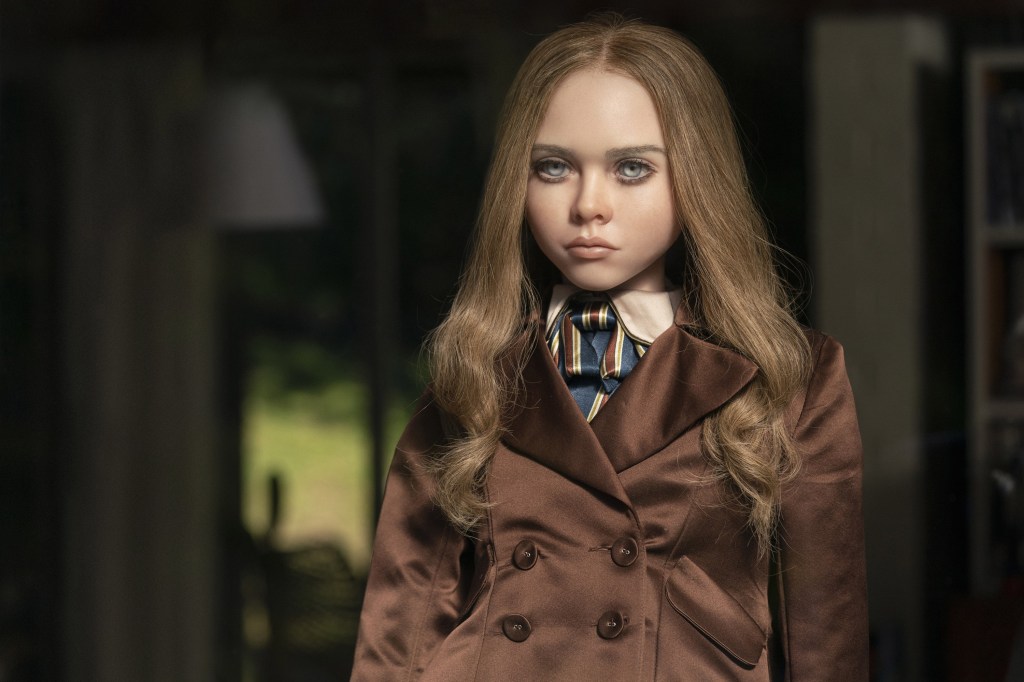 “M3GAN 2.0”：杀手娃娃在 CinemaCon 上首次亮相令人讨厌的 AI Emilia