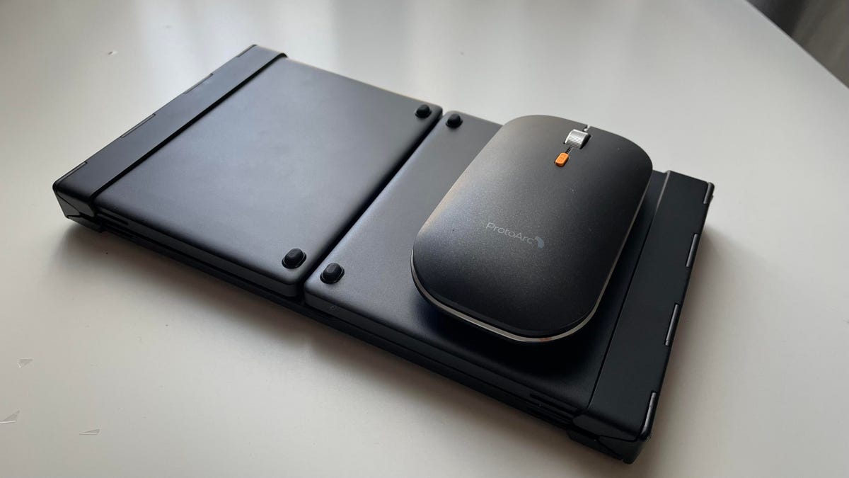 我最喜欢的新 PC 配件是工作旅行的终极生产力工具