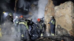 英国、法国指责普京在乌克兰无人机袭击加剧时延迟停火