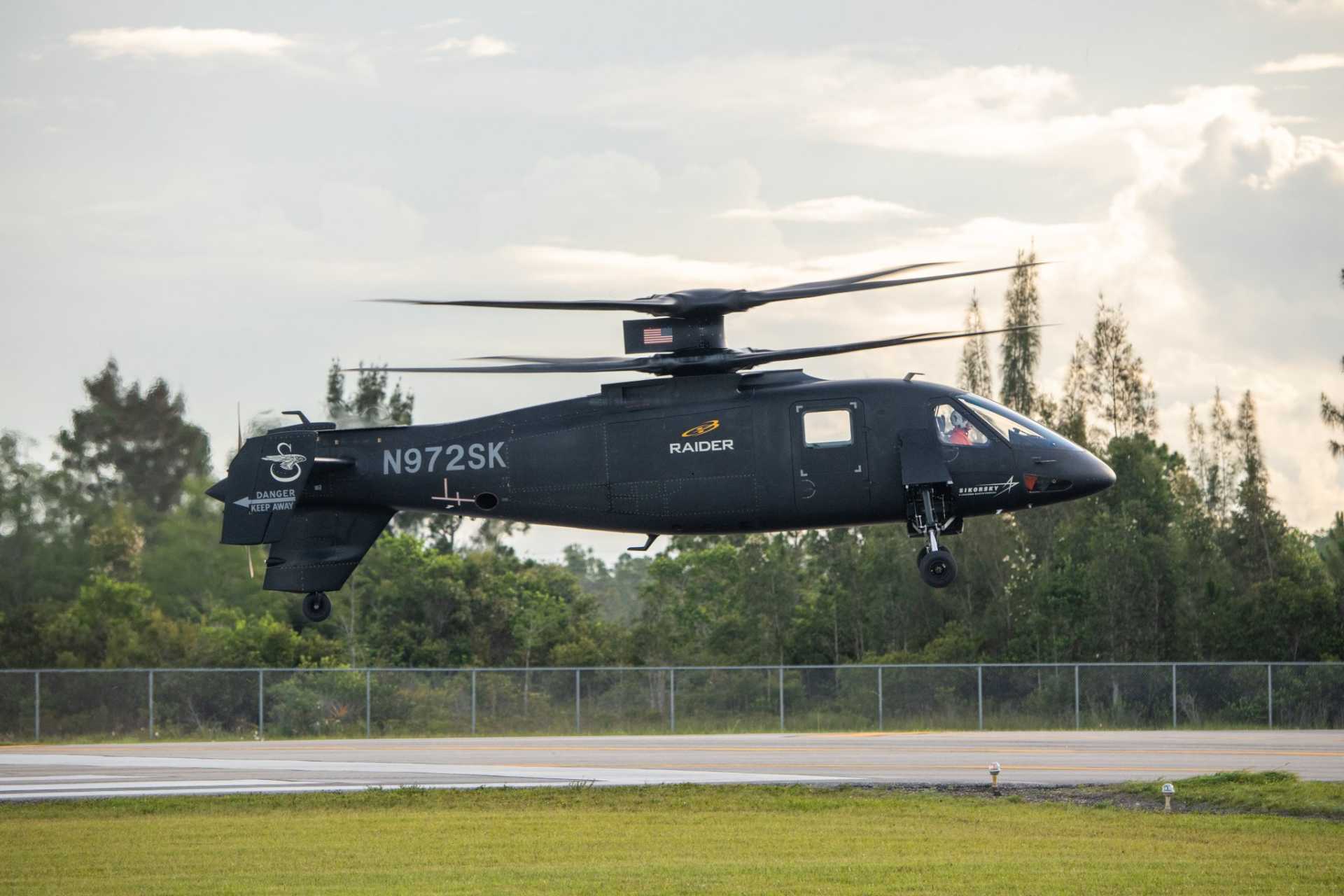 美国公司 Sikorsky 在美国项目取消后转向其 S-97 Raider 攻击直升机的出口市场