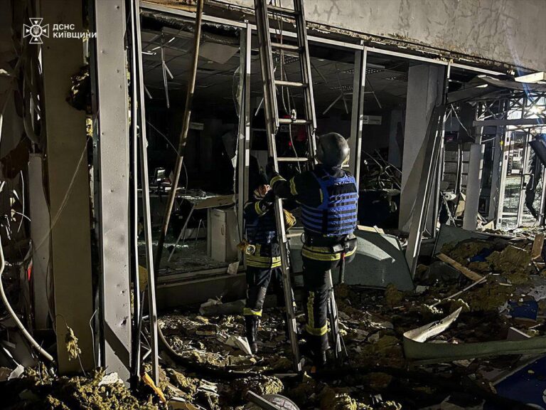 过去一天，俄罗斯在乌克兰的袭击造成 6 人死亡，46 人受伤