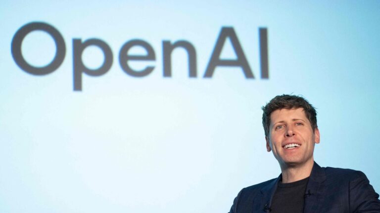 在吉卜力形象炒作中，OpenAI 获得软银领投的 400 亿美元融资，估值翻倍至 3000 亿美元——所有你需要知道的