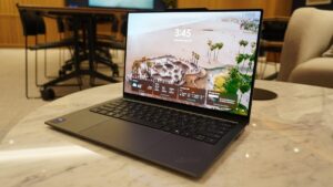 联想 ThinkPad 的连胜已经结束：我测试了一款新型号，它与长达十年的趋势背道而驰（变得更好）