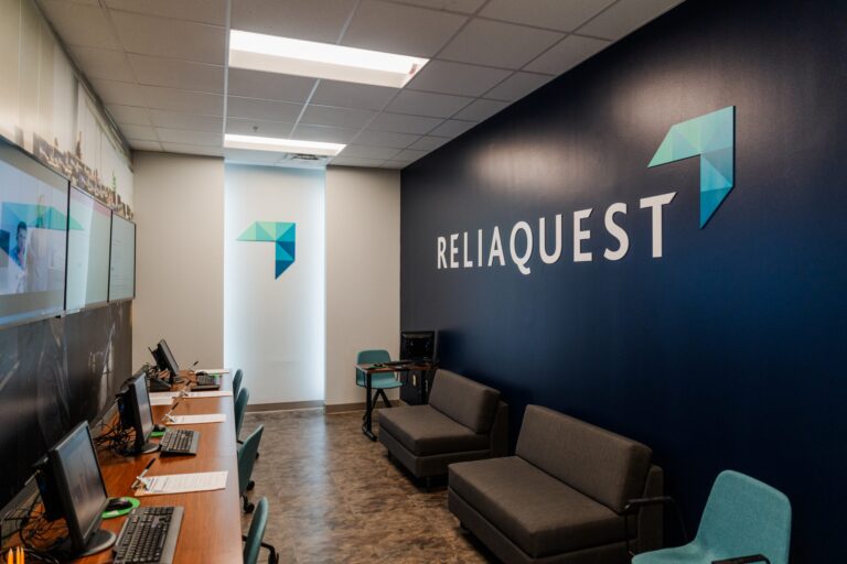 ReliaQuest 以 $3.4B 的估值筹集了 $500M 以扩大人工智能驱动的网络安全