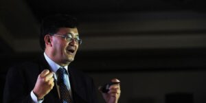 英特尔新任首席执行官承认公司落后了，他希望客户“非常诚实”