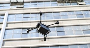 中国首家跨城市电商低空物流航线开航广州-东莞