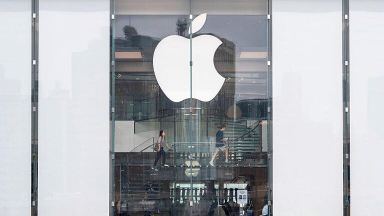 据传苹果的折叠式 iPhone 屏幕中嵌入了 Face ID