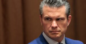 据报道，皮特·赫格塞斯 （Pete Hegseth） 在另一次 Signal 聊天中泄露了也门袭击的细节