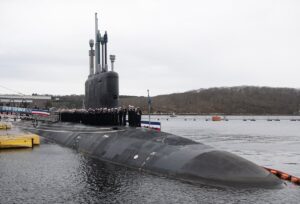 美国海军推出最新的弗吉尼亚级快速攻击潜艇爱荷华号（USS Iowa）