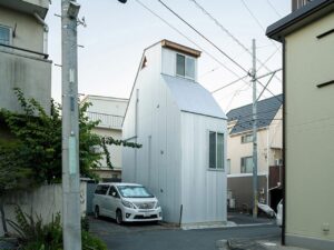 这个日本的小房子最大化了小空间，重新定义了东京的城市生活
