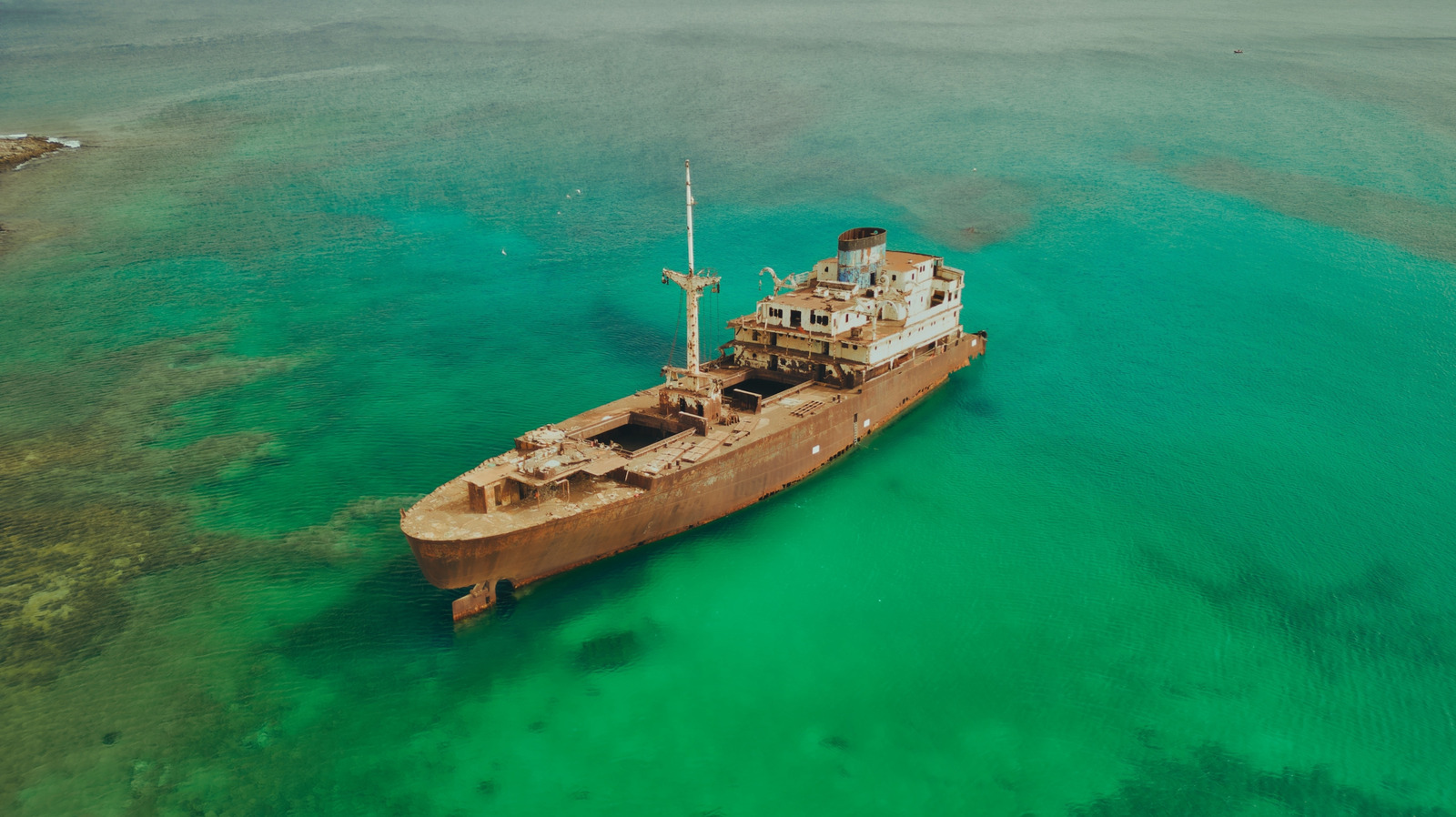 幽灵船是真实的，它们困扰着我们：这就是它成为如此问题的原因