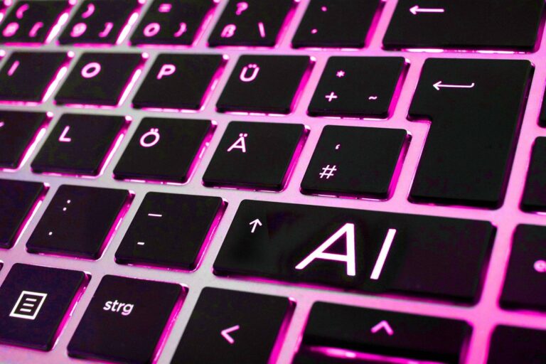 拉脱维亚大学提供新的 AI 资格证书