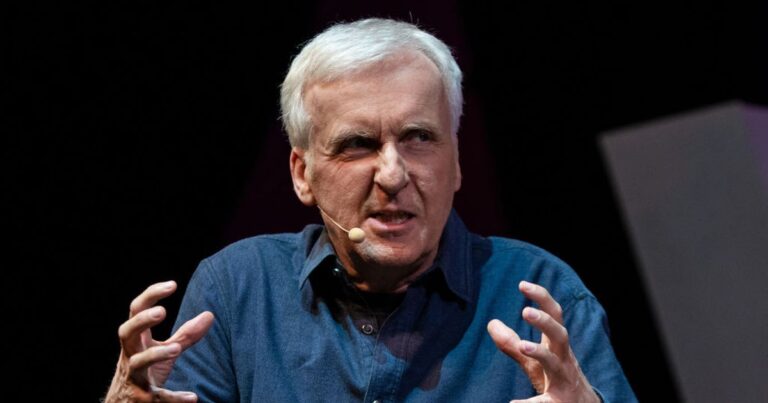 《终结者》导演詹姆斯·卡梅隆 （James Cameron） 在好莱坞使用 AI 的 U-turn 中被称为“伪君子”
