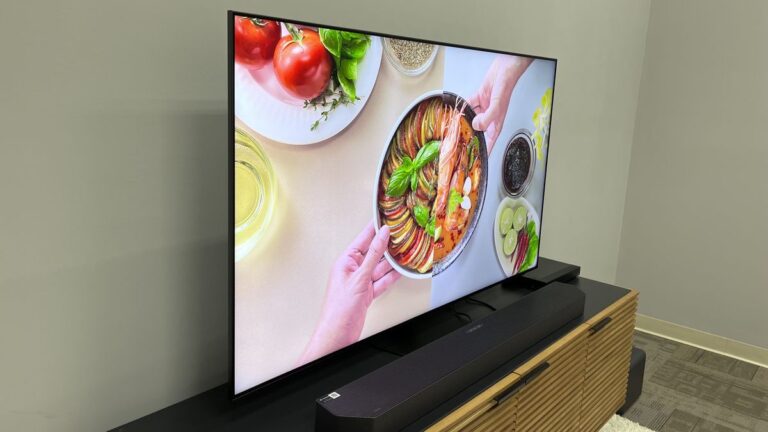 三星在支持 Netflix 的大型 HDR 升级方面显得非常谨慎，该升级基本上是为其电视定制的