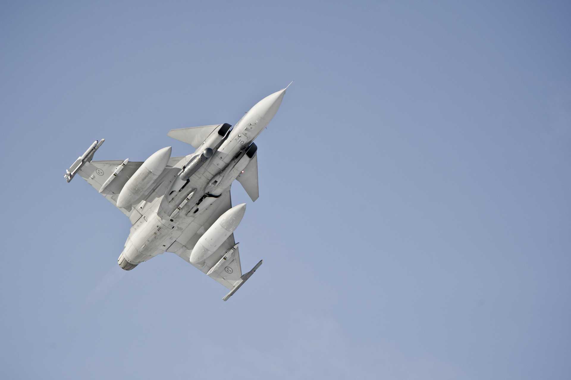 突发新闻：瑞典请求议会批准向秘鲁出售多达12架Gripen E/F战斗机