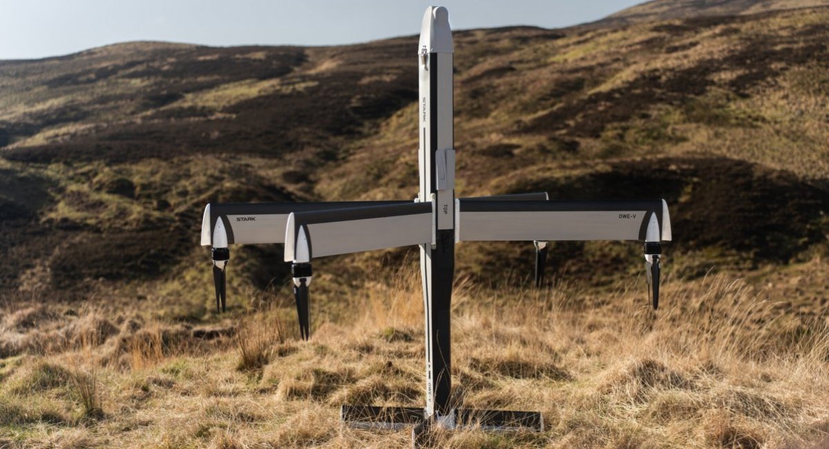 Stark 的 Virtus Drone：从乌克兰战争教训中诞生的 AI、自主性和集群能力