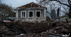 俄罗斯人用无人机袭击尼古拉耶夫地区：居民楼受损