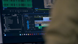 Adobe 通过对 Firefly 和 Express 的更新开发强大的生成式 AI